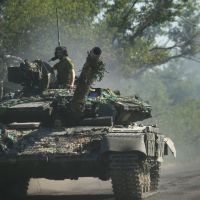 Ukraine plans on summer counteroffensive to oust Russian forces