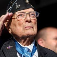 How Woody Williams embodied bravery, on and off the battlefield