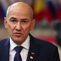 Nationalist EU Leader Faces Potential Ouster in Slovenian Vote