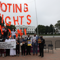 Senate Democrats to press ahead with voting rights bill despite likely ...