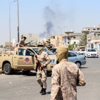 Clashes between rival Libyan armed groups erupt in Libyan capital