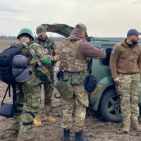 Retired Marine colonel is teaching Ukrainians how to fight