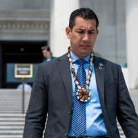 Midterm elections roundup: Aloha to more primaries