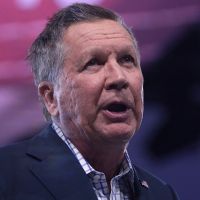 Kasich: ‘Shame’ on Dems for Funding ‘Trumper’ over Reasonable Republicans
