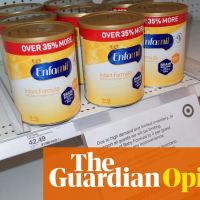 The US baby formula shortage continues. Don’t tell desperate parents to ‘just breastfeed’ | Tayo Bero