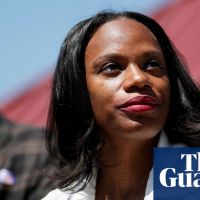 Why are Democratic billionaires backing white candidates over better candidates of color? | Steve Phillips