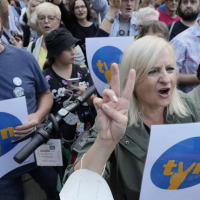 Polish government fails to pass bill limiting media freedom