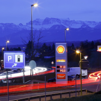 Majority of Swiss refuse to pay more for fuel & heating to meet climate change goals – survey  —  RT World News