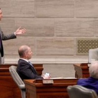 Missouri Senate advances election photo ID bill, two weeks of no-excuse absentee voting