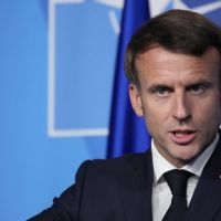 Macron says he doesn’t want to ‘annihilate’ Russia like ‘Anglo Saxon’ leaders  —  RT World News