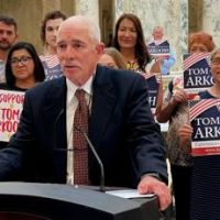 Boise attorney to face Labrador for Idaho attorney general