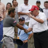 Trump using presidential seal on items at golf course – The Boston Globe