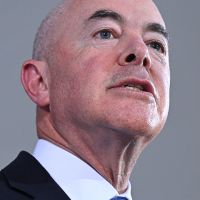 GOP Sens. Press Mayorkas to End ICE’s ‘Prosecutorial Discretion’ Policy