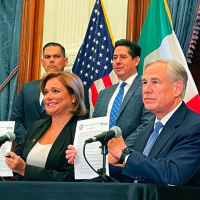 D.C. Establishment Silent as Texas Gov. Greg Abbott Wins Border Battle