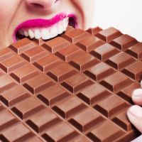 I’m a psychologist and these 5 easy steps stop a sugar craving in its tracks