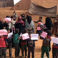 Syrians struggle to survive in ‘no man’s land’ desert camp