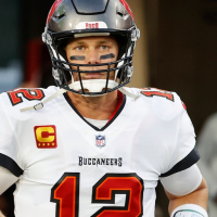 Bucs-Cowboys opener begins with Black national anthem