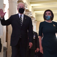 Democrats Trying to Put Paid Leave in Budget Bill: Pelosi