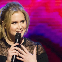 Amy Schumer Invents ‘I Don’t Want to Be Here’ Chic