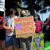 Hundreds turn out for reproductive rights march in Fountain Valley