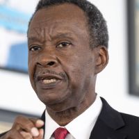 Willie Wilson launches voter registration drive with ambitious goal: 1M new Chicago voters