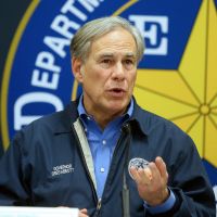 In a close race, Texas’s Abbott talks war  —  against migrants