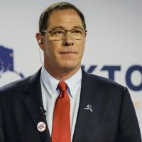 Dynamics of Palin-led Alaska open House race shift after Al Gross withdrawal