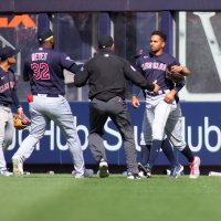 Unruly Yankees fans tarnish glad tidings in ninth