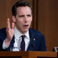 Amend the Constitution to bar senators from the presidency