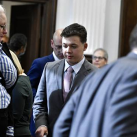 Rittenhouse trial goes to opening statements after jury set