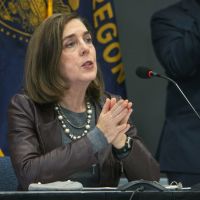 Oregon Governor Invokes Emergency Act Due to Wildfire, Residents Told to Evacuate