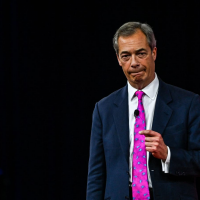 Nigel Farage cancels launch of campaign against net zero after second venue pulls out