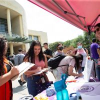As Texas politics heat up for midterms, activists court young voters