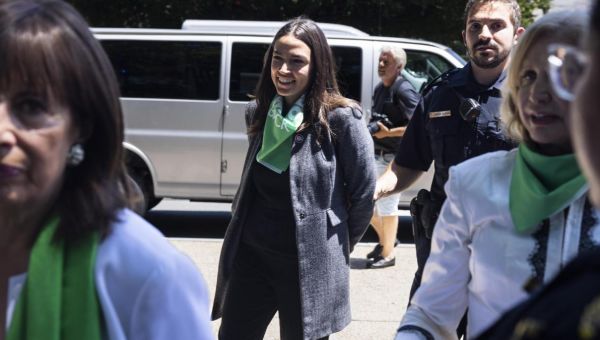 Congresswomen arrested during US abortion protest