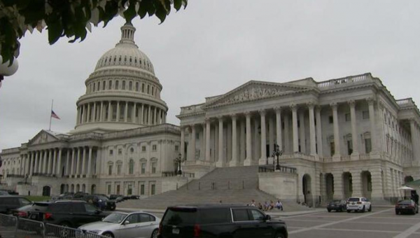 “There’s an opportunity right now”: Congress looks for bipartisan action in wake of Texas shooting