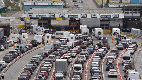 Live traffic chaos updates as six-hour gridlock nightmare chokes Dover