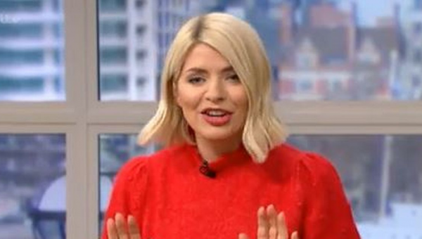 Holly Willoughby makes cheeky dig about Piers Morgan’s new show