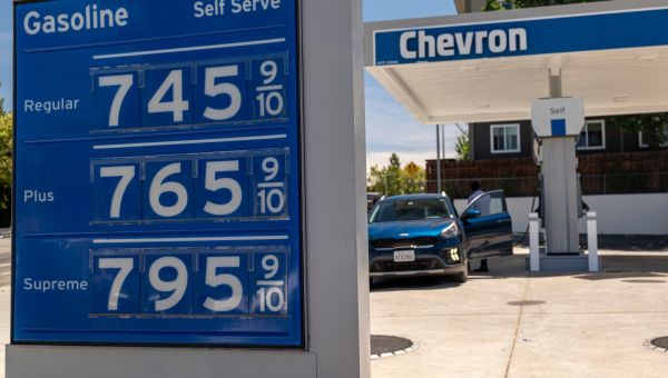 Biden Calls on Congress to Suspend the Gas Tax  —  Here’s What That Means for Prices at the Pump
