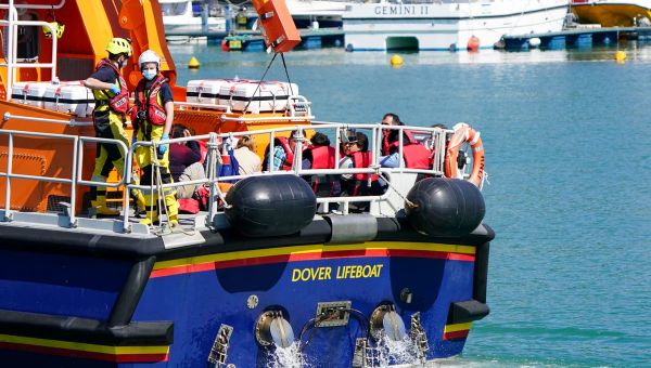 Over 260 migrants rescued from Channel as PM defends Rwanda policy