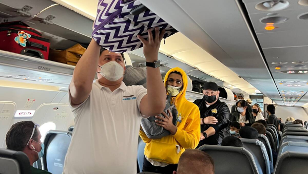 Harry Reid airport lifts mask mandate for travelers