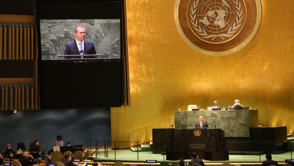 Israeli-led resolution combating Holocaust denial receives overwhelming support at UN