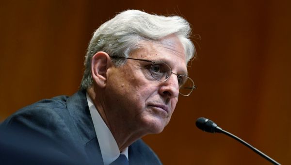 Russian operative used U.S. activist groups to spread propaganda, feds say