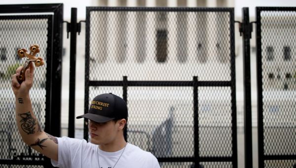 In prayer case, GOP-appointed justices weaken church-state wall