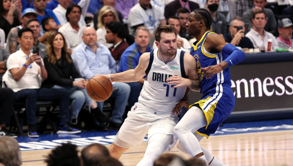On Somber Night, Mavericks’ Crucial Win Draws Muted Celebration