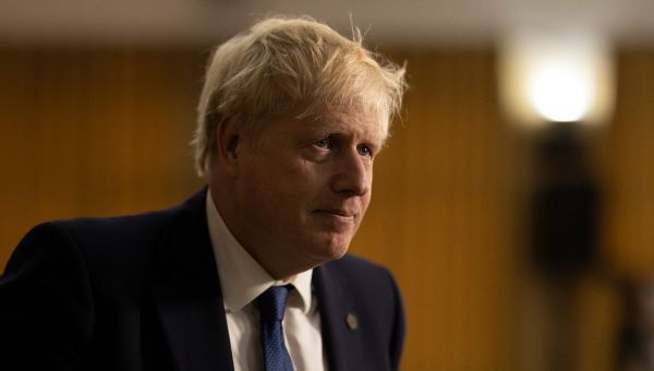 PM tees up fresh EU clash as hardline Tories to back law-breaking Brexit bill