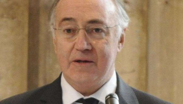 Go now, Howard tells Johnson