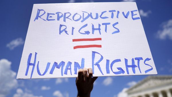 Abortion rights supporters protest at US Supreme Court – La Prensa Latina Media