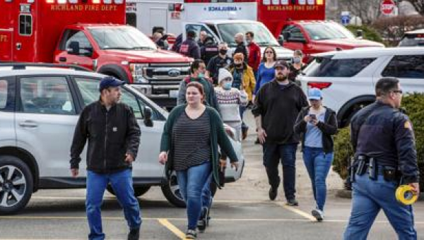 Suspect arrested in Washington state grocery store shooting