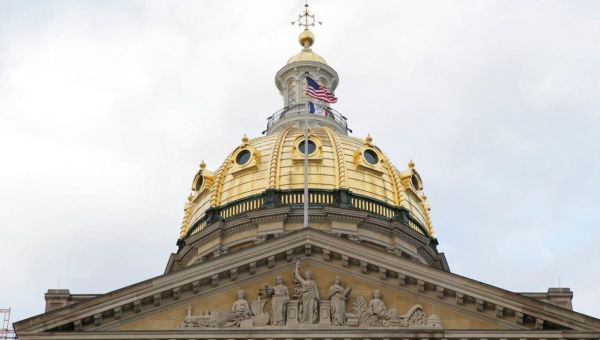 Hinson, Miller-Meeks introduce over-the-counter birth control measu