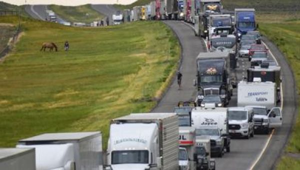 At least 5 die after storm causes Montana highway pileup
